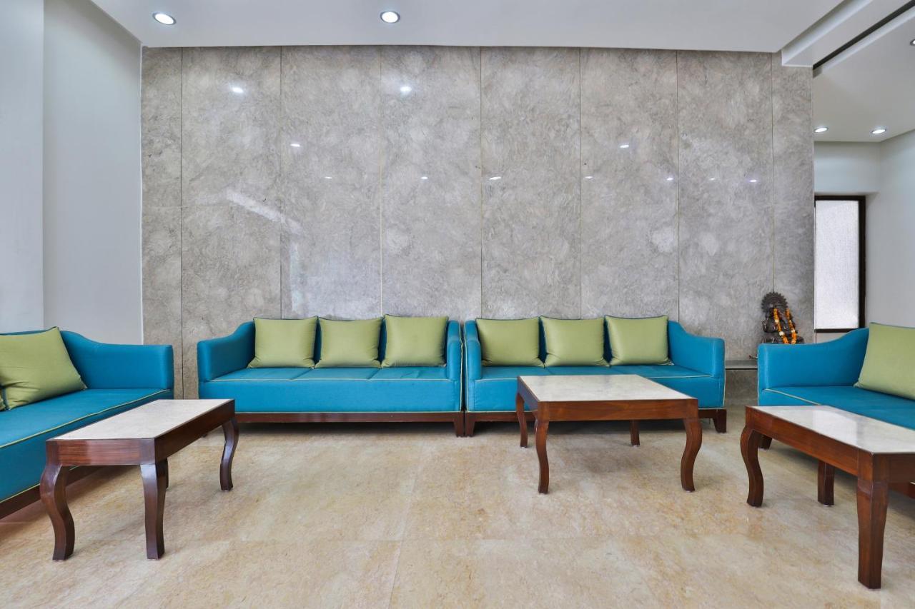גנדהינאגר Hotel President Inn By Sky Stays מראה חיצוני תמונה