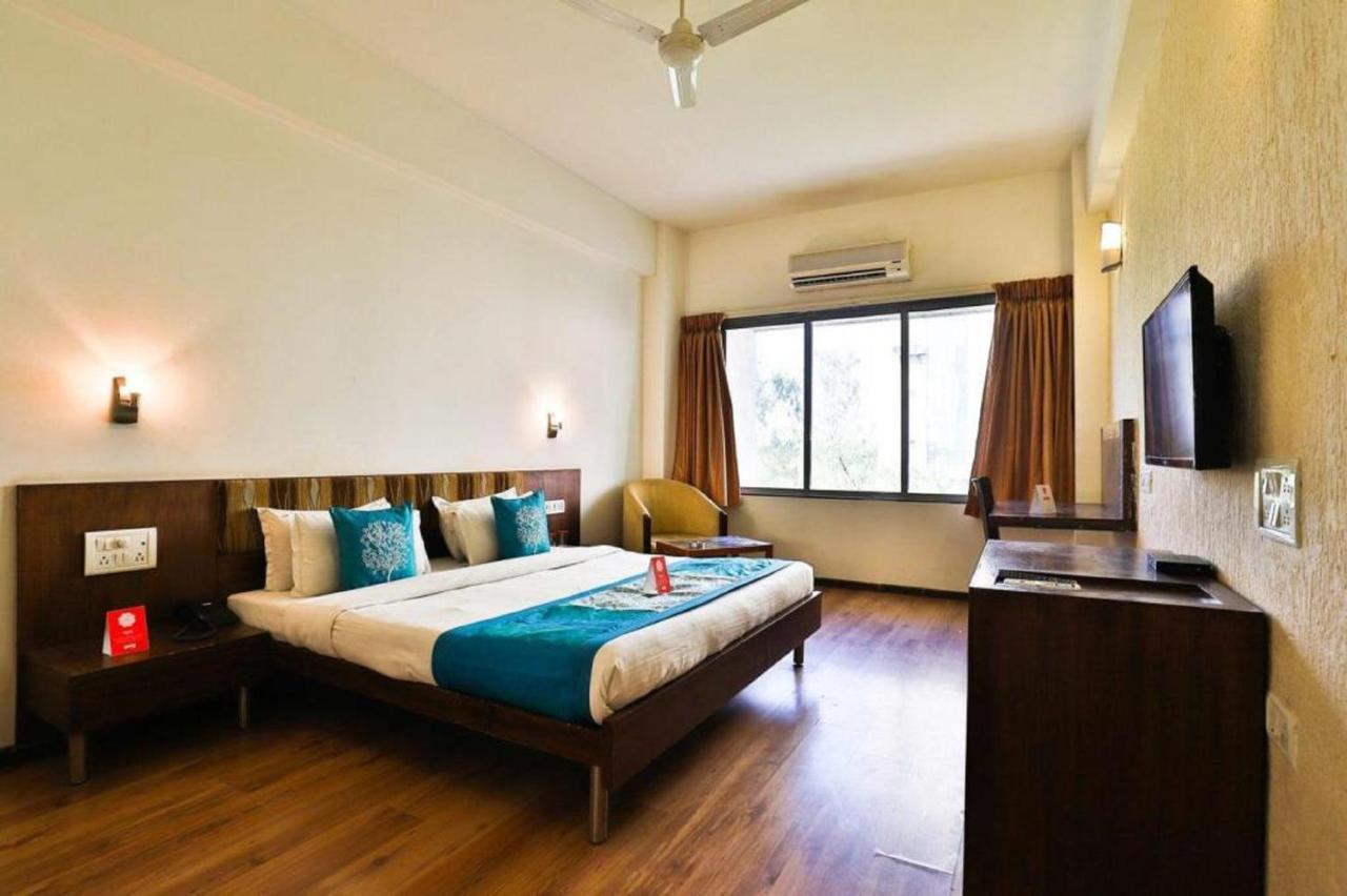 גנדהינאגר Hotel President Inn By Sky Stays מראה חיצוני תמונה